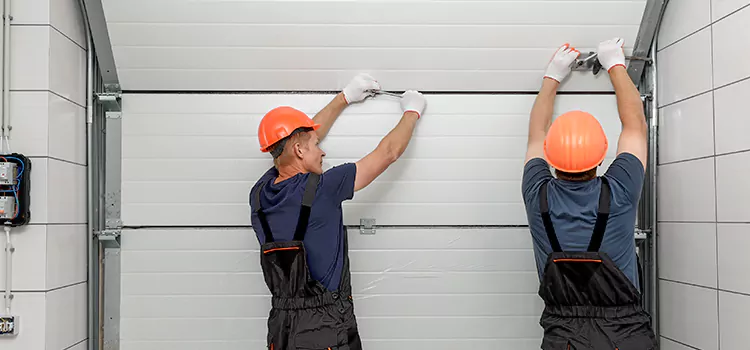 Choose Us for Your Garage Door Needs in Lakeside