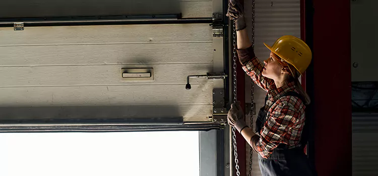 Addressing Common Garage Door Stoppage Issues in Lakeside, CA